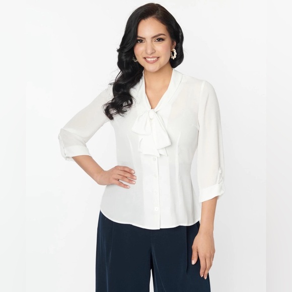 NWT - Unique Vintage White Bow Olivia Blouse - Size XL - Picture 1 of 7